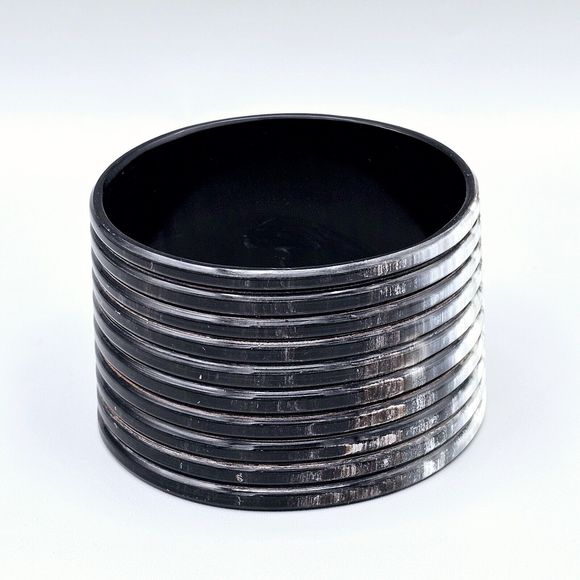 Ombre Wide Bangle Bracelet Ivory Black Ribbed Tribal Statement Jewelry - Picture 5 of 6